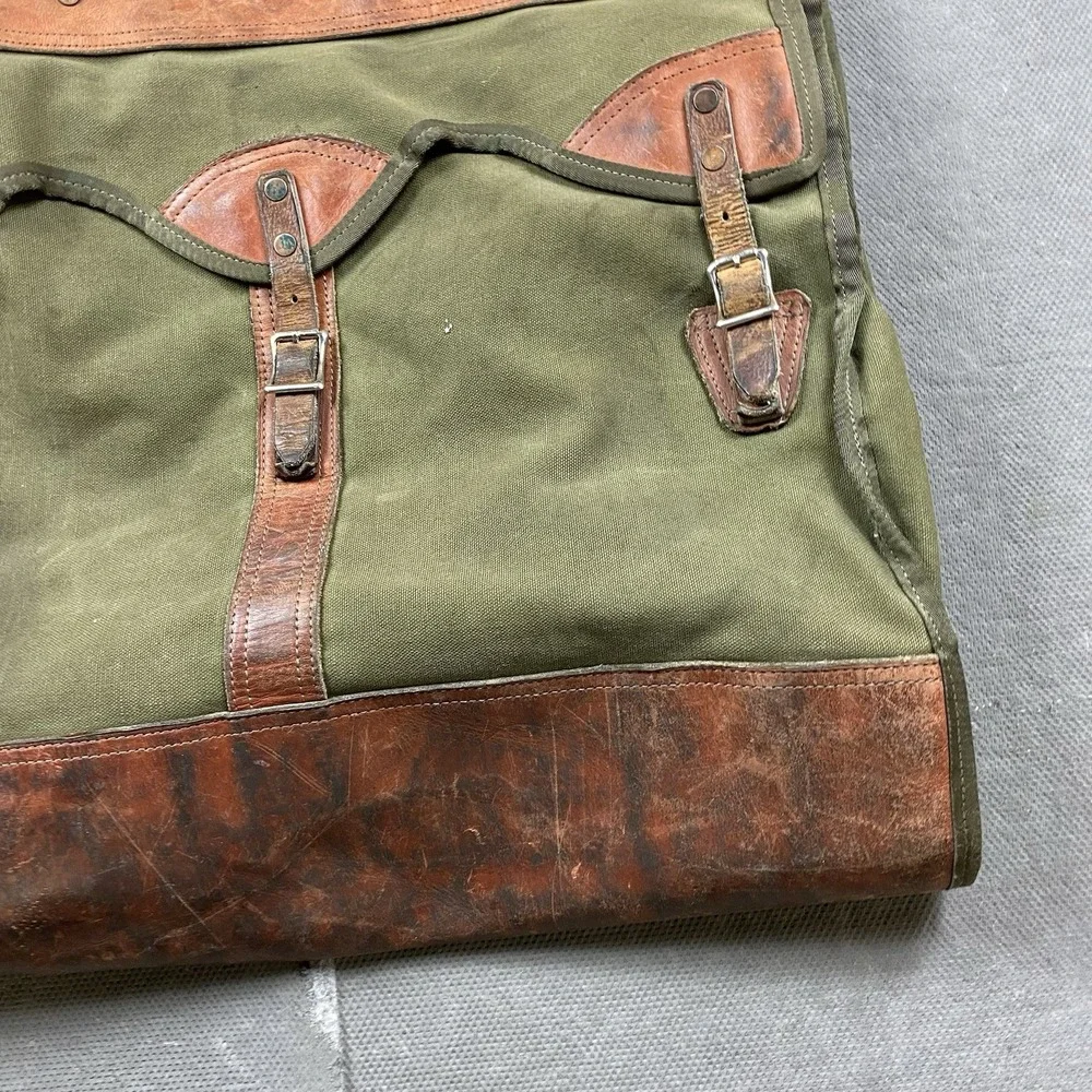 Vintage Orvis Battenkill Garment Bag Beautiful Aged Leather & Green Field Canvas